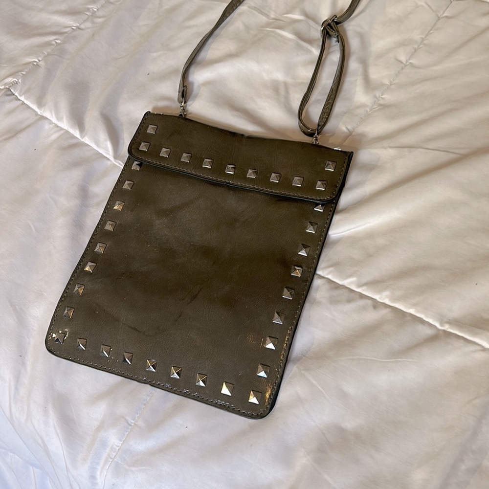 Bag over the shoulder